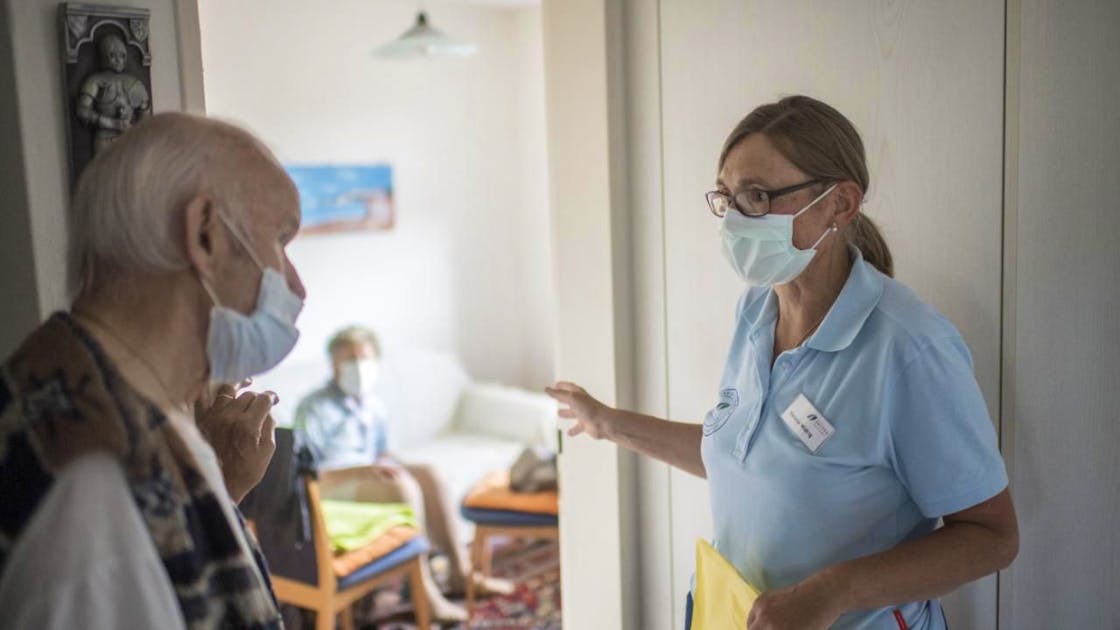 Assistenza Domiciliare e Sicurezza Ospedaliera: La Commissione Federale per la Qualità alza l'asticella