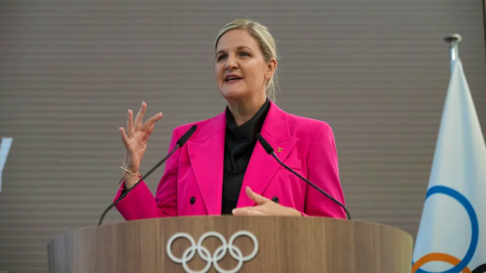 Kirsty Coventry succède à Thomas Bach à la tête du CIO.