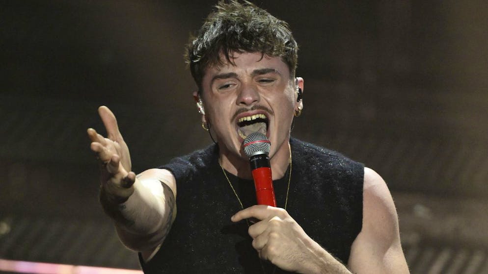 Il potere della musica. Aurora Angeli si risveglia dal coma grazie alle canzoni di Olly. E poi realizza il suo sogno