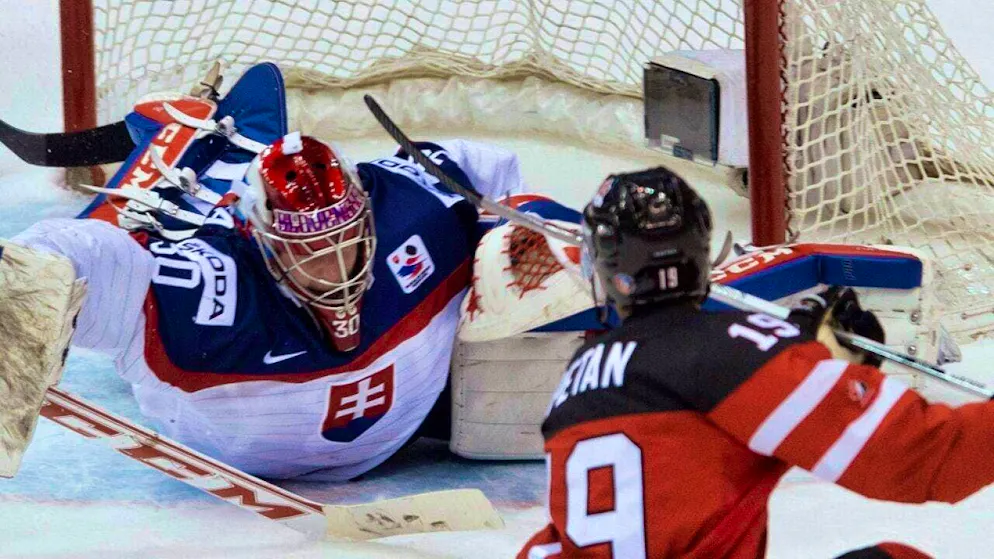 2015 World Junior Champion with Canada: Now forward Nicolas Petan joins Ambri-Piotta