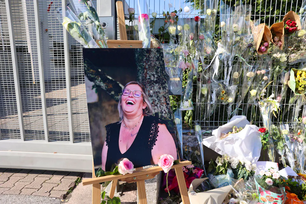 Marche silencieuse en hommage à Mélanie, surveillante au collège tuée le 10 juin 2025 par un élève de 14 ans à Nogent Haute Marne.