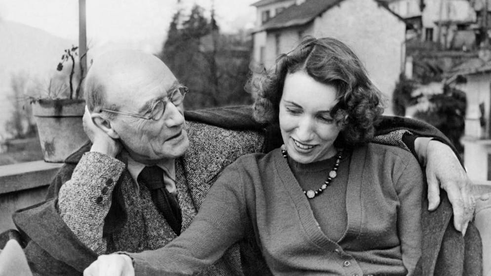 The French writer André Gide and his daughter Catherine Gide (1923-2013) in Ascona, Switzerland, photographed in April 1947. literature: archives andré gide swiss