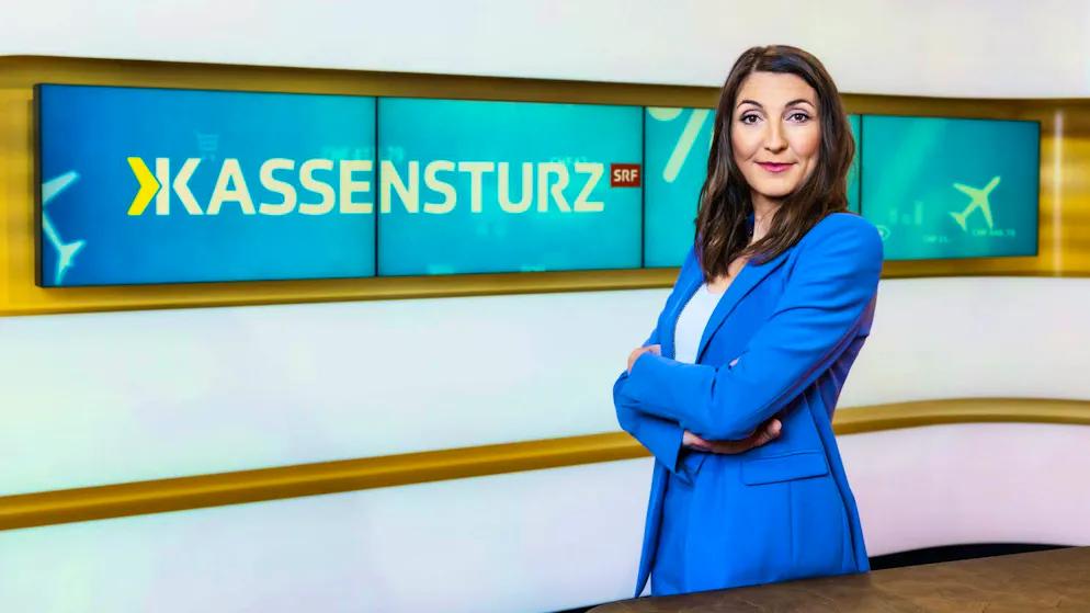 On Tuesday evening, the time had come: "Kassensturz" presenter Bettina Ramseier stood in front of the camera for the last time in the iconic yellow Studio 8.