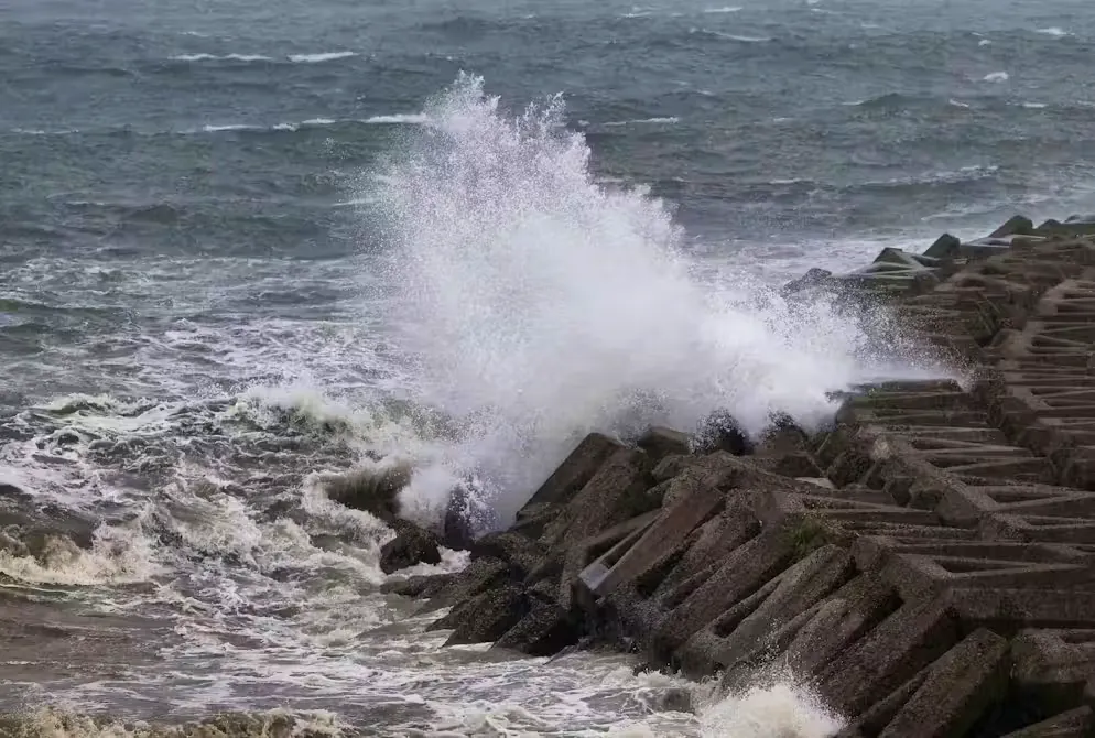 Divers pays peuvent être touchés par des catastrophes naturelles, comme le Japon. (Typhon au Japon)
