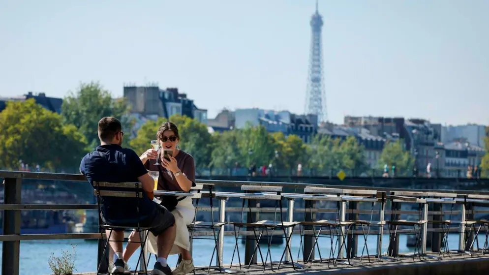 En juin, les ménages ont été plus nombreux à estimer que leur situation financière passée s'est améliorée, le solde d'opinion gagnant un point tandis qu'il est resté stable concernant leur situation financière future.