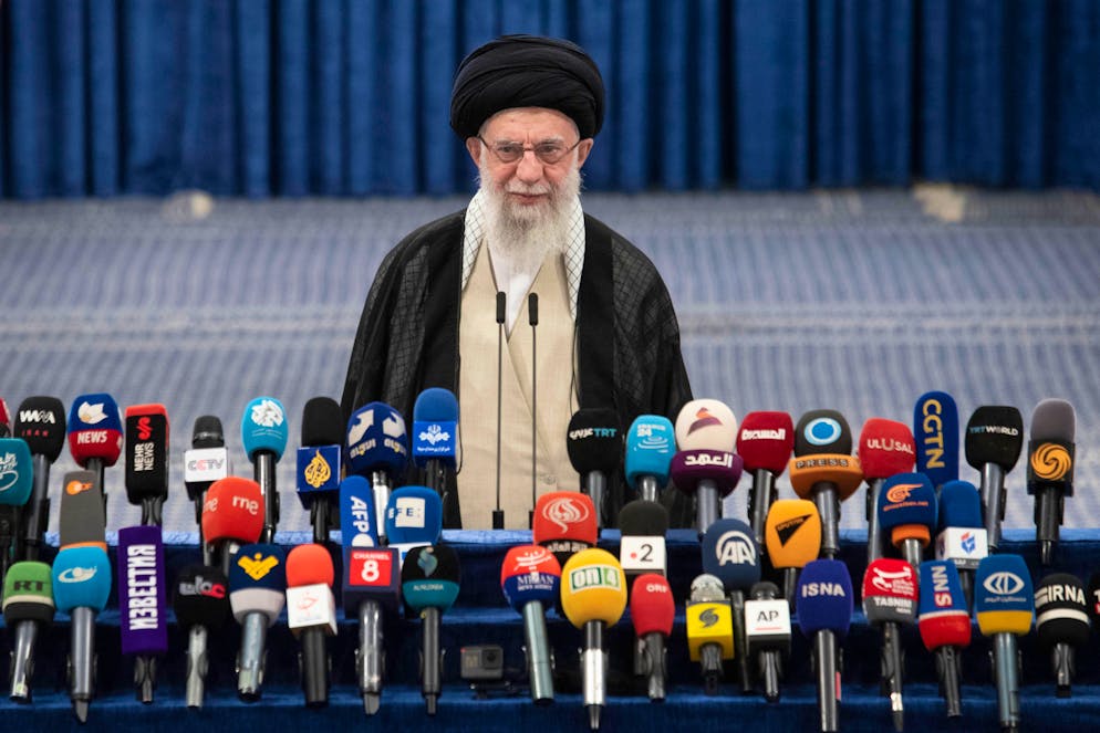 Vergeltungsschläge gegen US-Stützpunkte wie nach den US-Bombardierungen iranischer Atomanlagen könnten sich in Zukunft wiederholen, sagte Ajatollah Ali Chamenei in einer Fernsehansprache. (Archiv) 