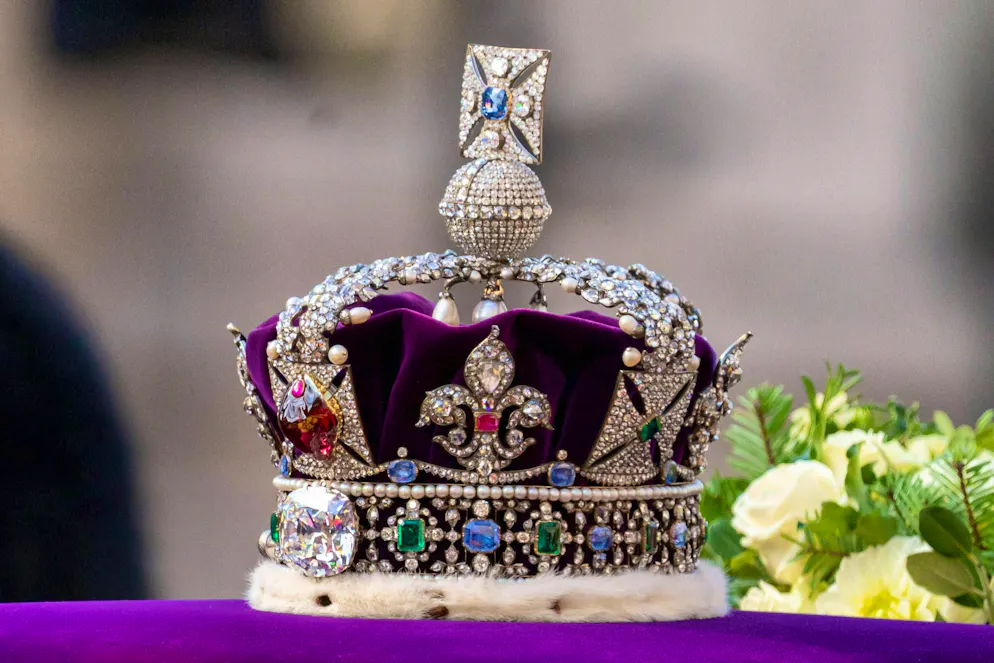 The Imperial State Crown is set with 2868 diamonds, 17 sapphires, 11 emeralds and 4 rubies and is said to be worth around 3.2 billion Swiss francs.