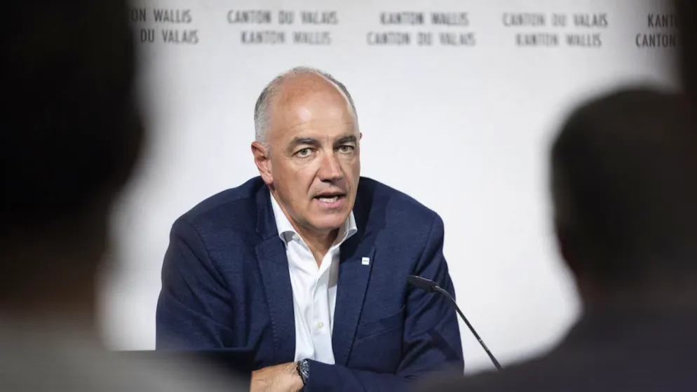 Christophe Darbellay estime qu'une interdiction uniforme dans tout le canton soulage les enseignants et les parents (archives).
