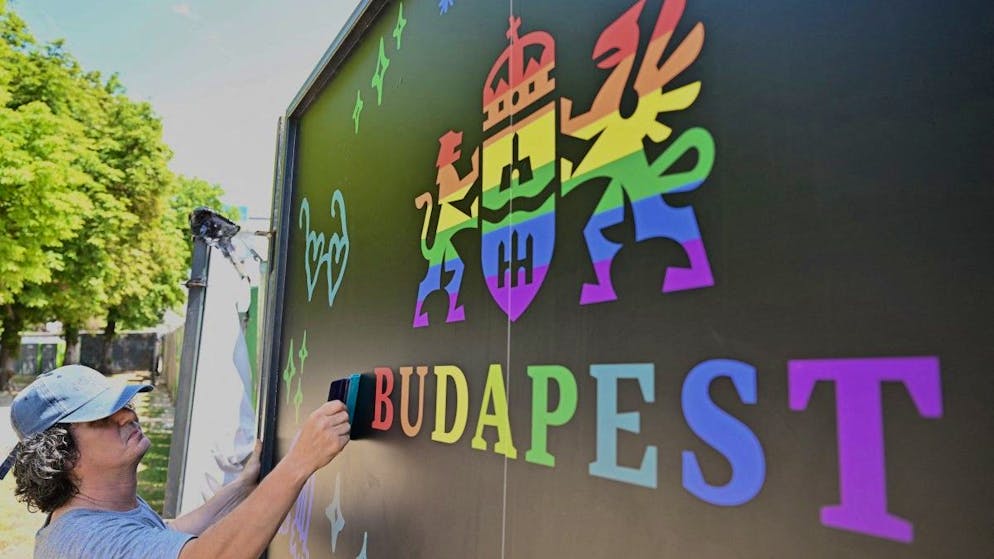 «La Hongrie est un pays civilisé». Orbán promet de ne pas réprimer par la force la Gay Pride de Budapest