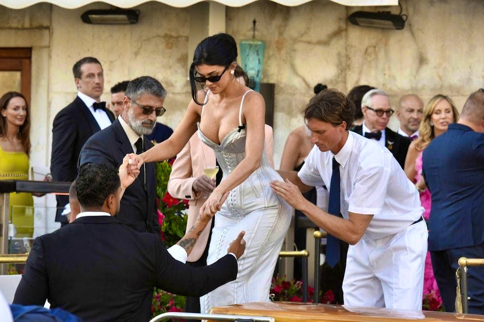 Le foto più belle del matrimonio di Jeff Bezos e Lauren Sánchez. ... Kylie Jenner, ...