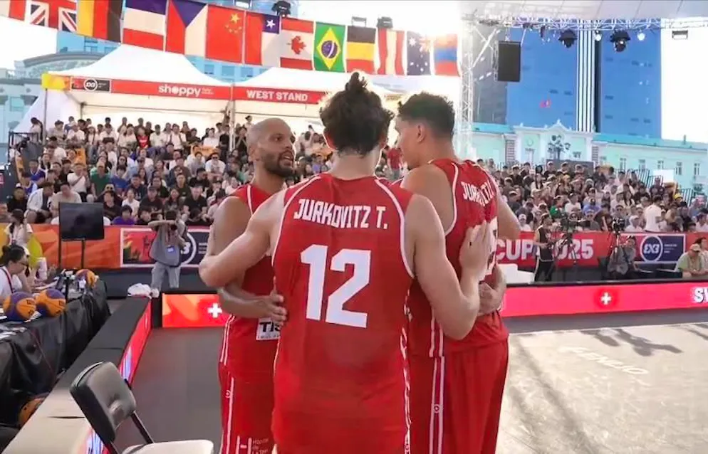 3x3