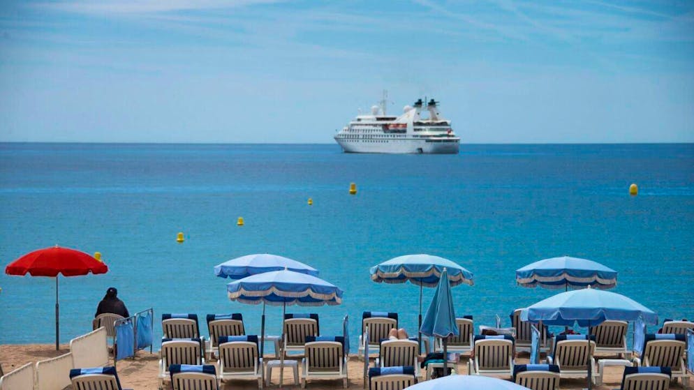 Nach Nizza schränkt auch Cannes das Anlegen riesiger Kreuzfahrtschiffe in seinen Gewässern deutlich ein. (Archivbild)