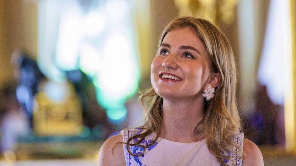 How Europe's future heirs to the throne live. Princess Elisabeth would be the first woman to head Belgium's monarchy. She is currently studying at the elite US university Harvard.