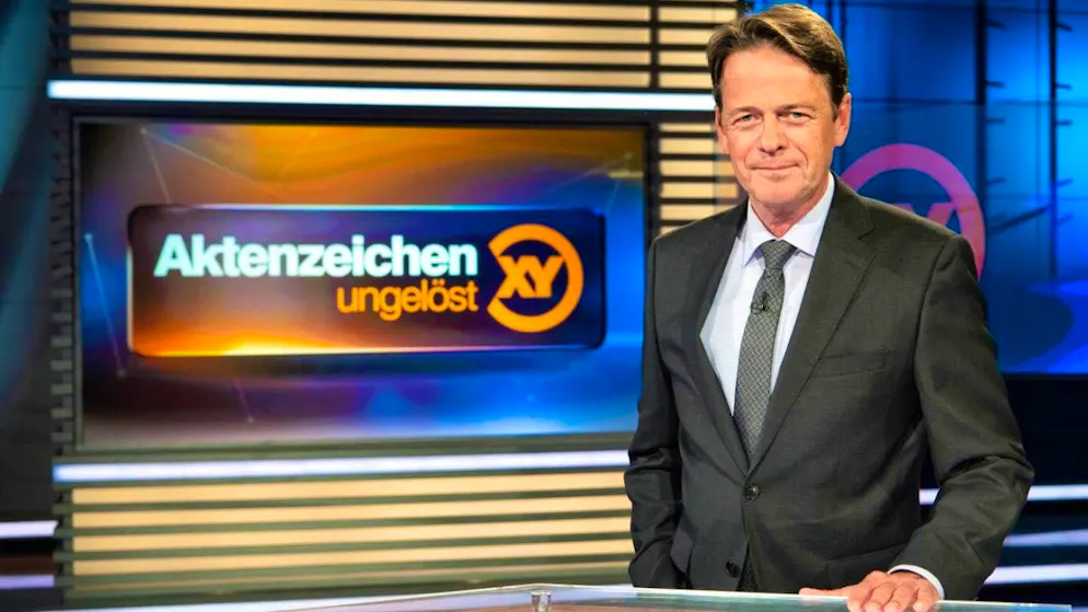 ARCHIVE - ZDF presenter Rudi Cerne in the studio of the program "Aktenzeichen XY ... unsolved". Photo: Sina Schuldt/dpa