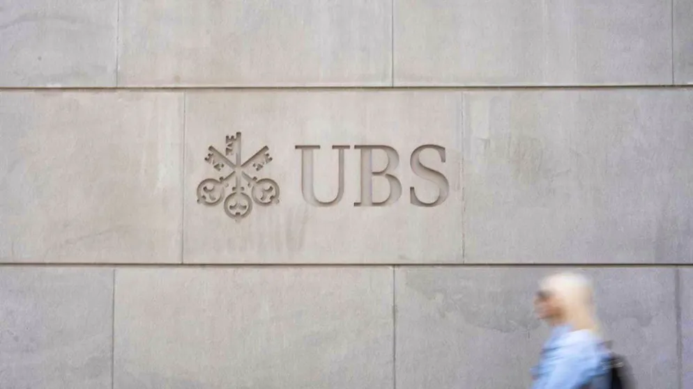 The major Swiss bank UBS launches another billion share buyback program. (archive picture)