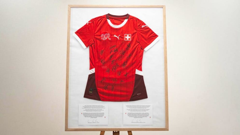 Euro femminile. Una maglia autografata della Nazionale di calcio venduta per quasi 4'000 franchi