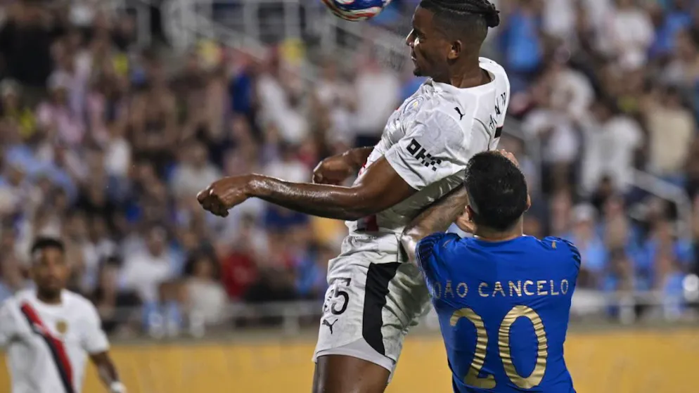 Manuel Akanji und Manchester City müssen sich im Achtelfinal der Klub-WM Al-Hilal aus Saudi-Arabien geschlagen geben