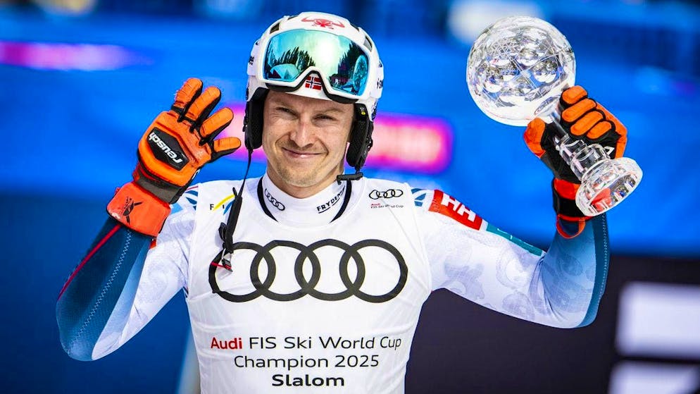 Dopo un'ottima stagione, Henrik Kristoffersen ha tutte le ragioni per festeggiare durante la pausa estiva.