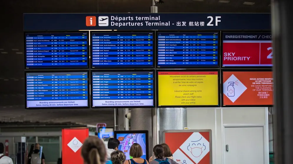 En raison de la grève, un quart des vols au départ ou à l'arrivée des grands aéroports parisiens seront annulés jeudi (image d'illustration).