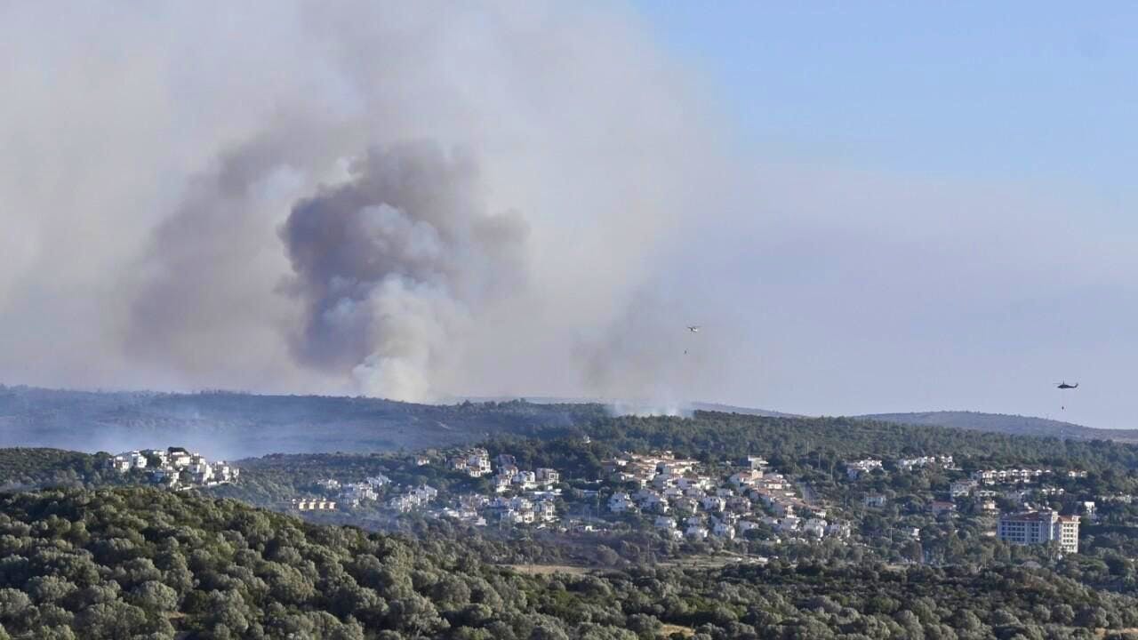 Turkey. Fire in the Turkish Aegean - flames threaten homes
