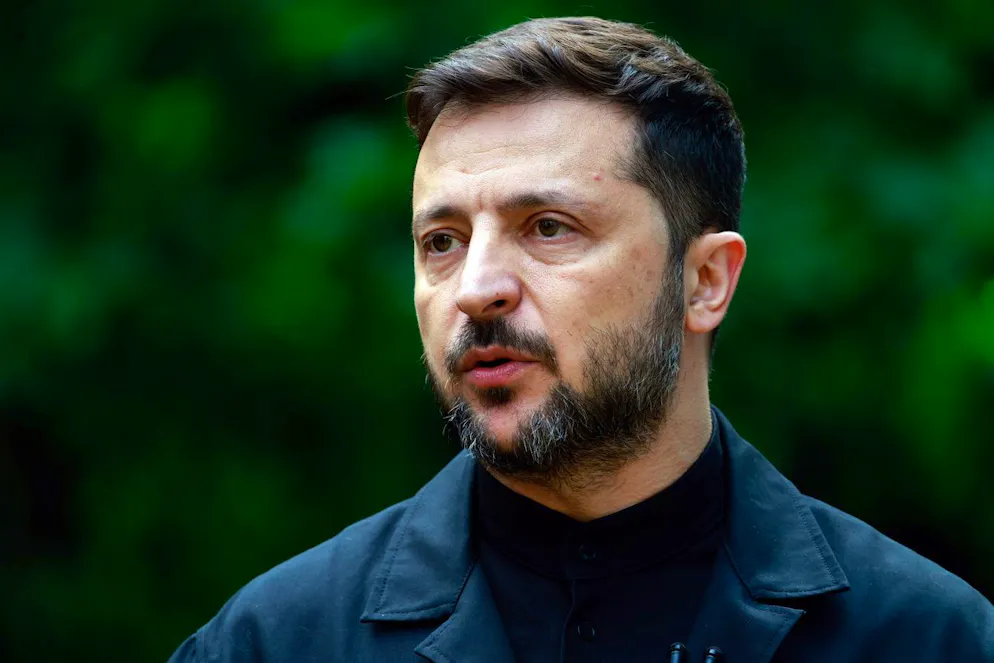 Mercredi soir, le président ukrainien Volodymyr Zelensky a affirmé que Washington et Kiev travaillaient actuellement pour «clarifier tous les détails» concernant l'aide militaire toujours fournie par les Etats-Unis à l'Ukraine, «y compris des composants pour la défense antiaérienne»