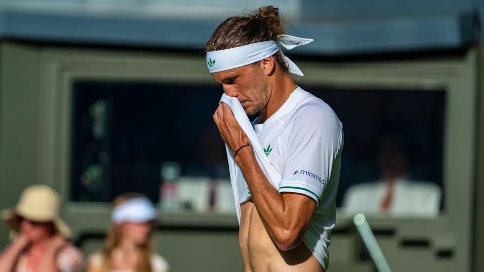 Zverev en grande détresse. «Je ne me suis jamais senti aussi vide, je ne ressens aucune joie»