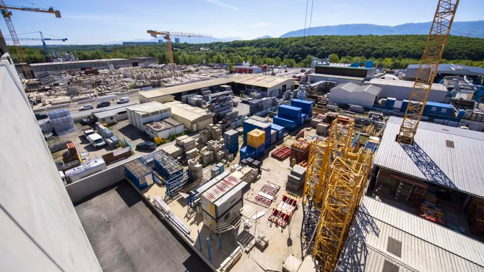 Sans mesures substantielles, 32% des entreprises s'attendent à une détérioration de leur position concurrentielle au cours des trois prochaines années. Les grandes entreprises sont particulièrement exposées en cas d'inaction.