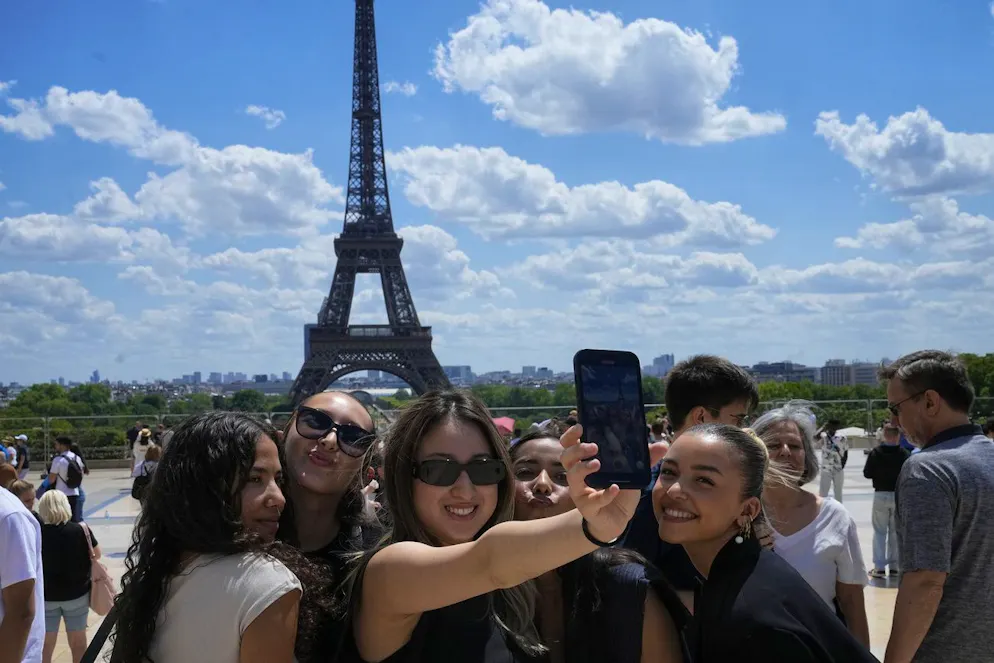 Avec 71 milliards d'euros de recettes touristiques l'an dernier, la France s'est classée à la quatrième position en la matière, loin derrière les 126 milliards d'euros de l'Espagne, qui a pourtant eu moins de visiteurs.