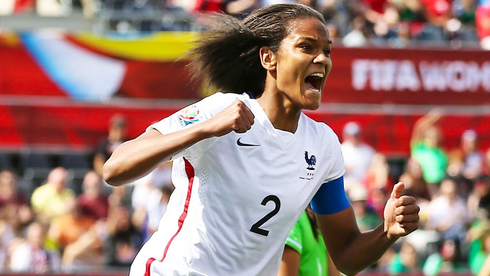 Wendie Renard compte 168 sélections et a inscrit 39 buts avec l'équipe de France.