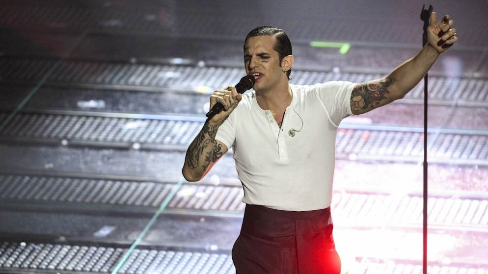 Al Gemelli di Roma. Achille Lauro e Spider-Man sorprendono i piccoli pazienti in ospedale