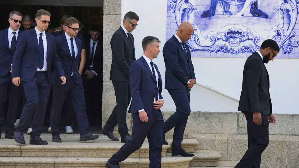 Calcio in lutto. In Portogallo l'addio commosso a Diogo Jota e al fratello André