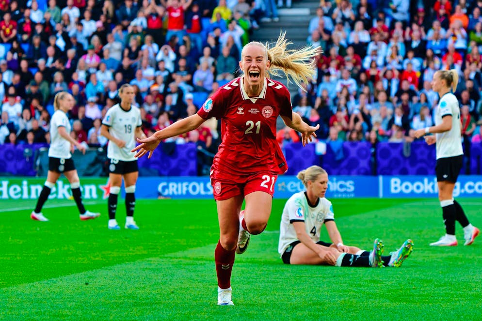 Dreimal VAR: DFB-Frauen mit «Mentalitätssieg» gegen Dänemark - Gallery. Amalie Vangsgaard bringt Dänemark in Führung.