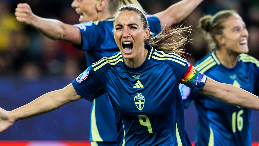 Schweden-Kapitänin Kosovare Asllani schoss gegen Polen ein Tor und bereitete eines vor.