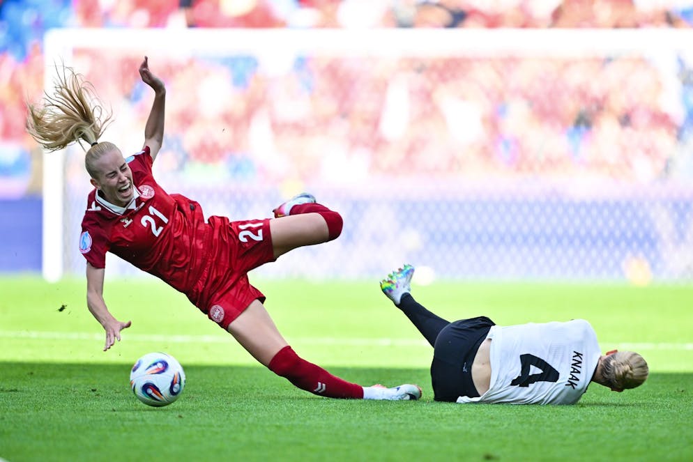 Dreimal VAR: DFB-Frauen mit «Mentalitätssieg» gegen Dänemark - Gallery. Hart umkämpftes Spiel in Basel: Auch für Rebecca Knaak.