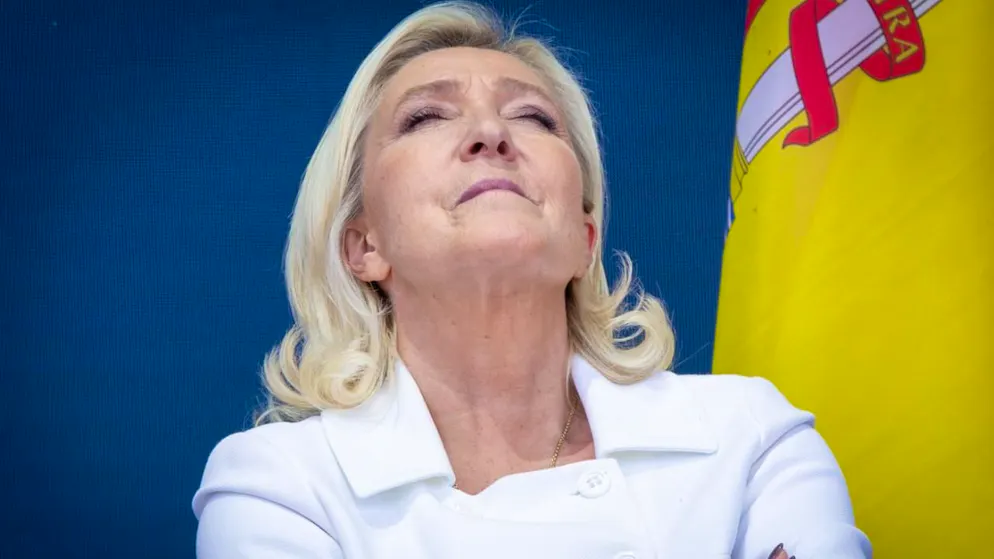 Budget. Le Pen «croit peu» à une non-censure, et entend bien se présenter en cas de dissolution