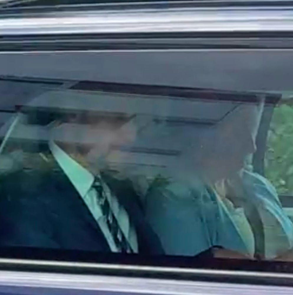 Prinz William am UEFA Womens EURO 2025. Blick durch das Seitenfenster: Prinz William kommt am Letzigrund an. Es ist noch nicht klar, wie lange er in Zürich bleiben wird.