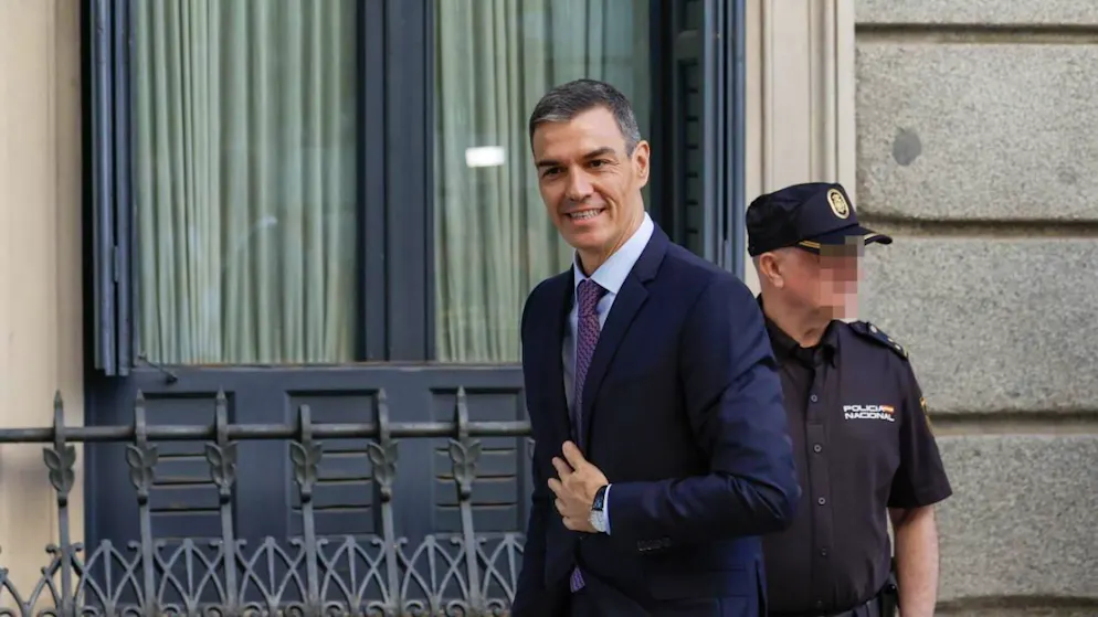 Malgré les scandales, Pedro Sanchez entend rester en place.