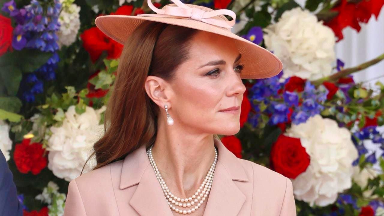 Grossbritannien. «Lady in red»: Kate der Star beim Staatsbankett