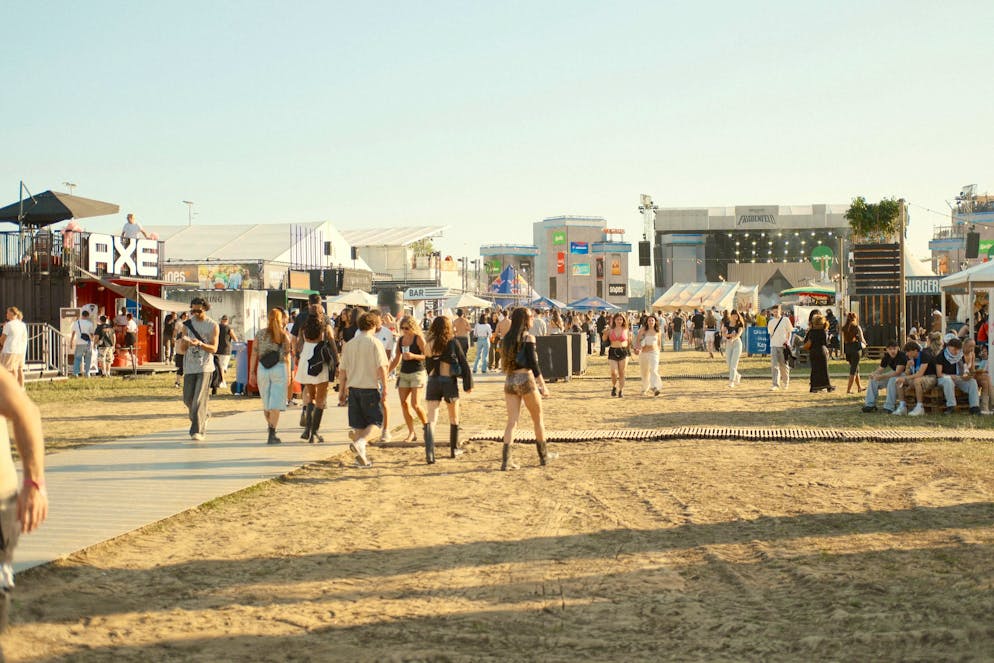 Openair Frauenfeld Abendstimmung. Am Openair Frauenfeld ist Abendstimmung angebrochen.