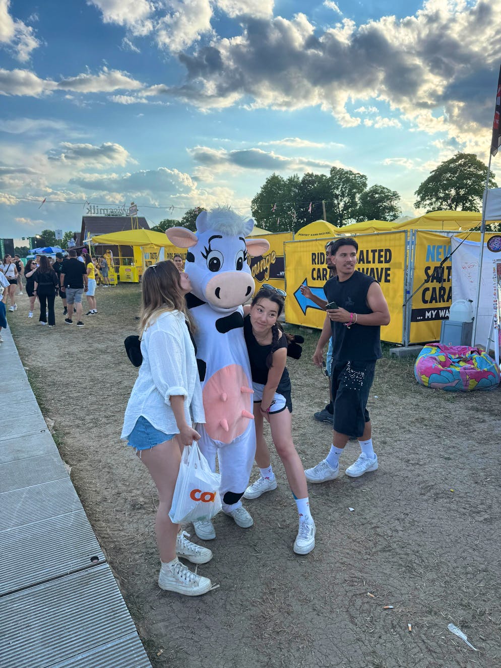 Tierische Begegnung mit der Kuh, die Muh macht. Oder so. 