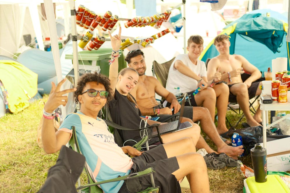 OAF-Samstag: Einblick ins Camp. Hello, guete Morgä!