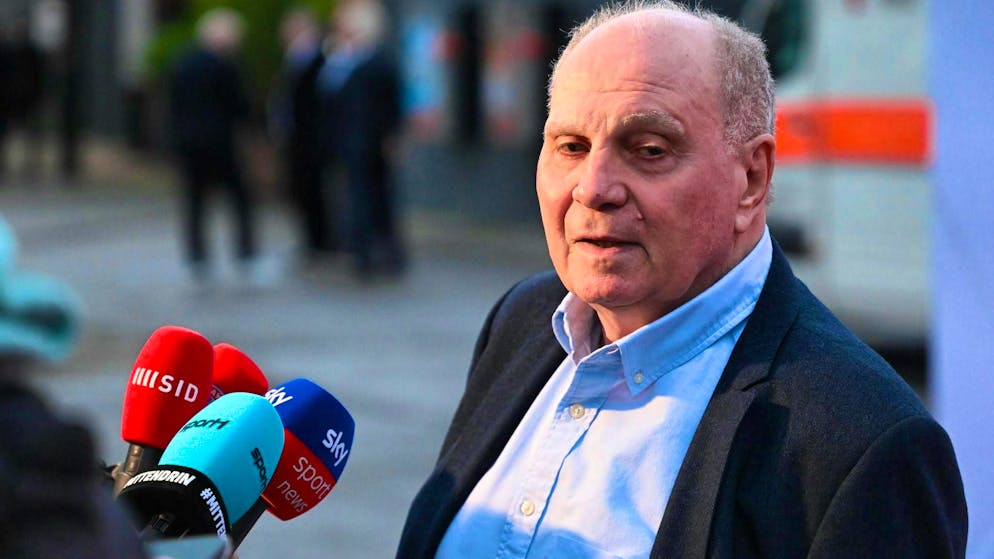 Former manager Uli Hoeness recently engaged in a fierce verbal duel with Lothar Matthäus.
