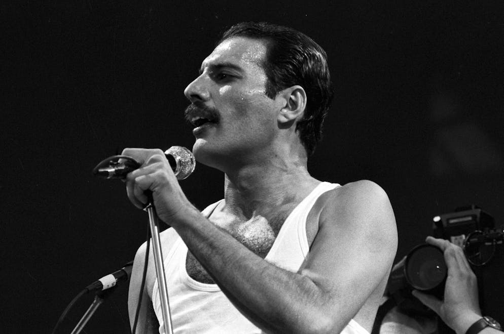 Queen singer Freddie Mercury at Live Aid at Wembley Stadium in London in 1985 (archive photo).