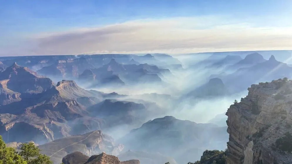 Fiamme e caldo estremo hanno interessato una parte del Grand Canyon.