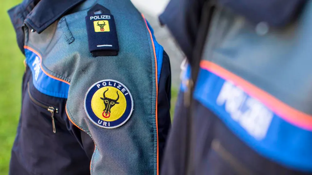 Gli agenti hanno arrestato uno dei due ladri.