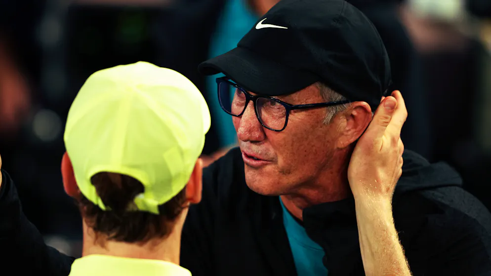 Le coach de Sinner se confie. Sans le «fardeau de Roland», il avait «besoin de cette victoire»
