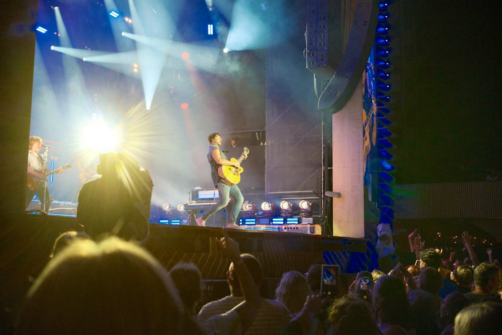 M&S Samu Haber. Ihm ist jedes Ohr und jedes Auge auf der Piazza Grande sicher: Samu Haber.