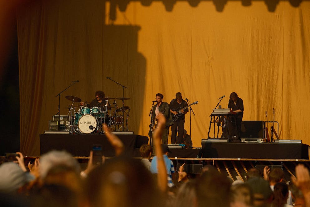 M&S Konzertplätze. Hauptverantwortlich dafür: Kamrad, der eine tolle Auftakt-Show bietet.