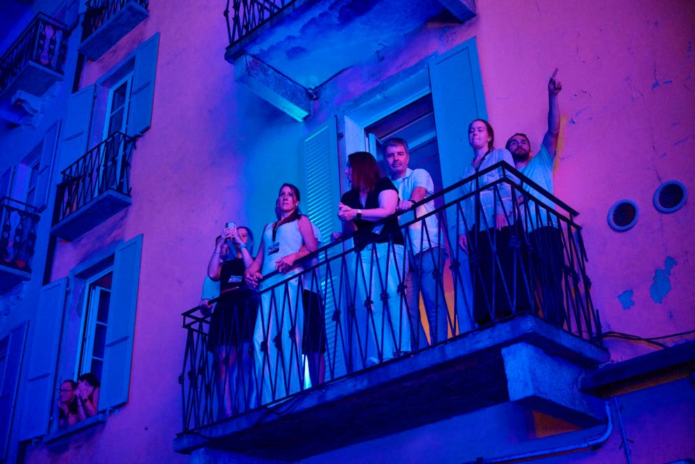 M&S Samu Haber. The balconies on the Piazza Grande are also filled with rocking sounds.