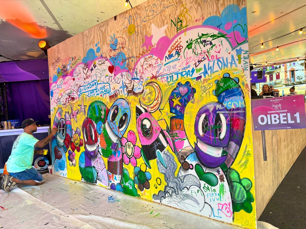 M&S Live-Painting. Zurich artist Oibel1 will be leading the Bambini workshop on Sunday.